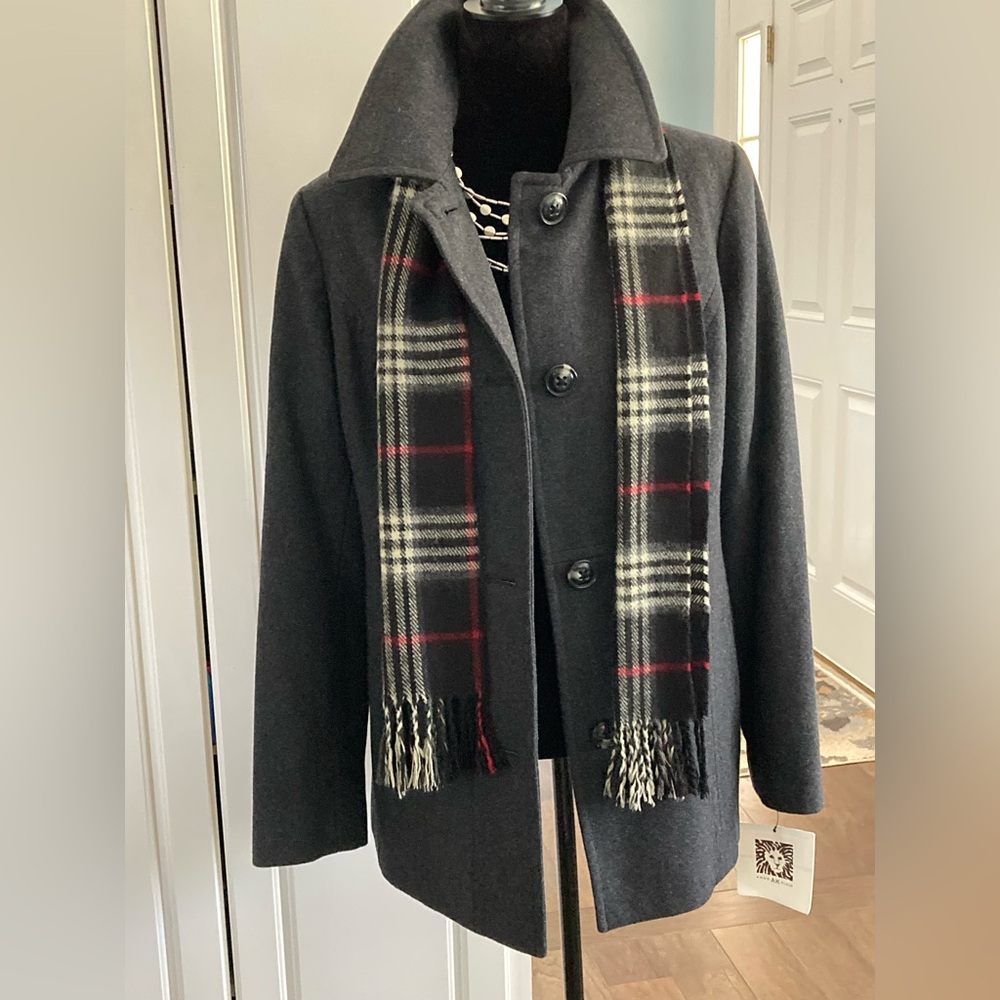 NWT Anne Klein Bundle Grey Wool Blend Coat & Plaid Scarf Matching Set Size Large